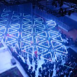 tetro-grid-kinetic-light-installation-ShockBlast