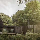 black-wood-house-marmi-architectes-ShockBlast