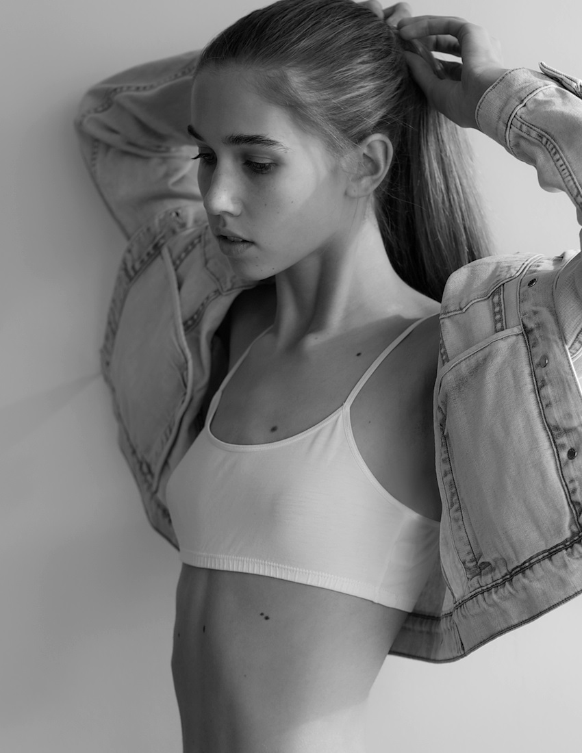 Lucy lue nude pics