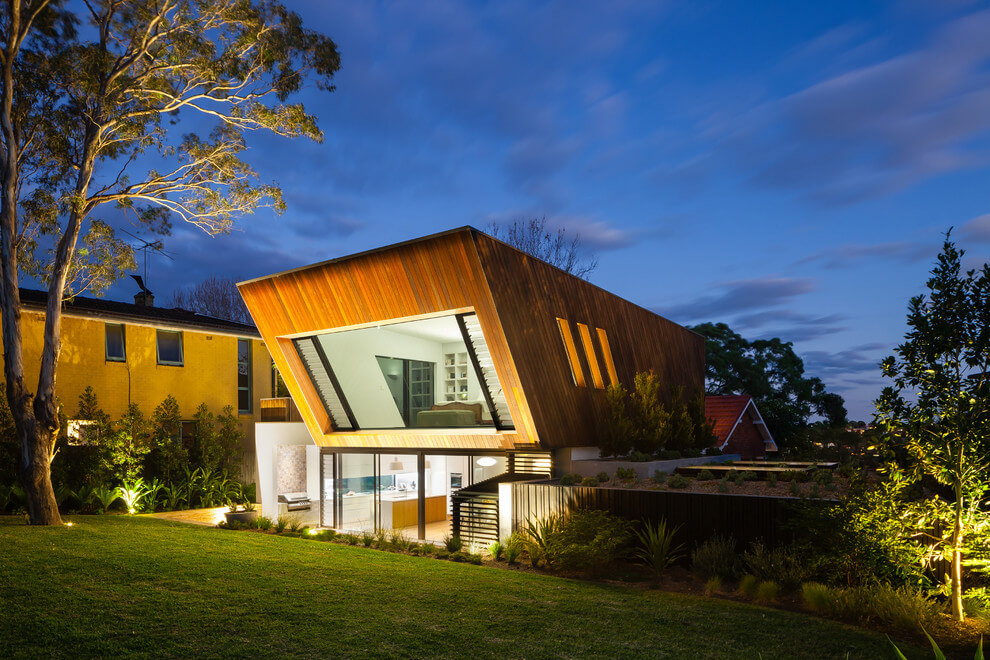 Castlecrag House in Sydney ShockBlast
